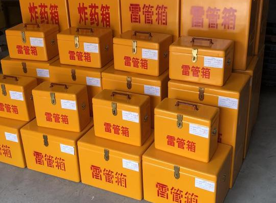 株洲玻璃钢雷管箱的使用寿命一般是多少？